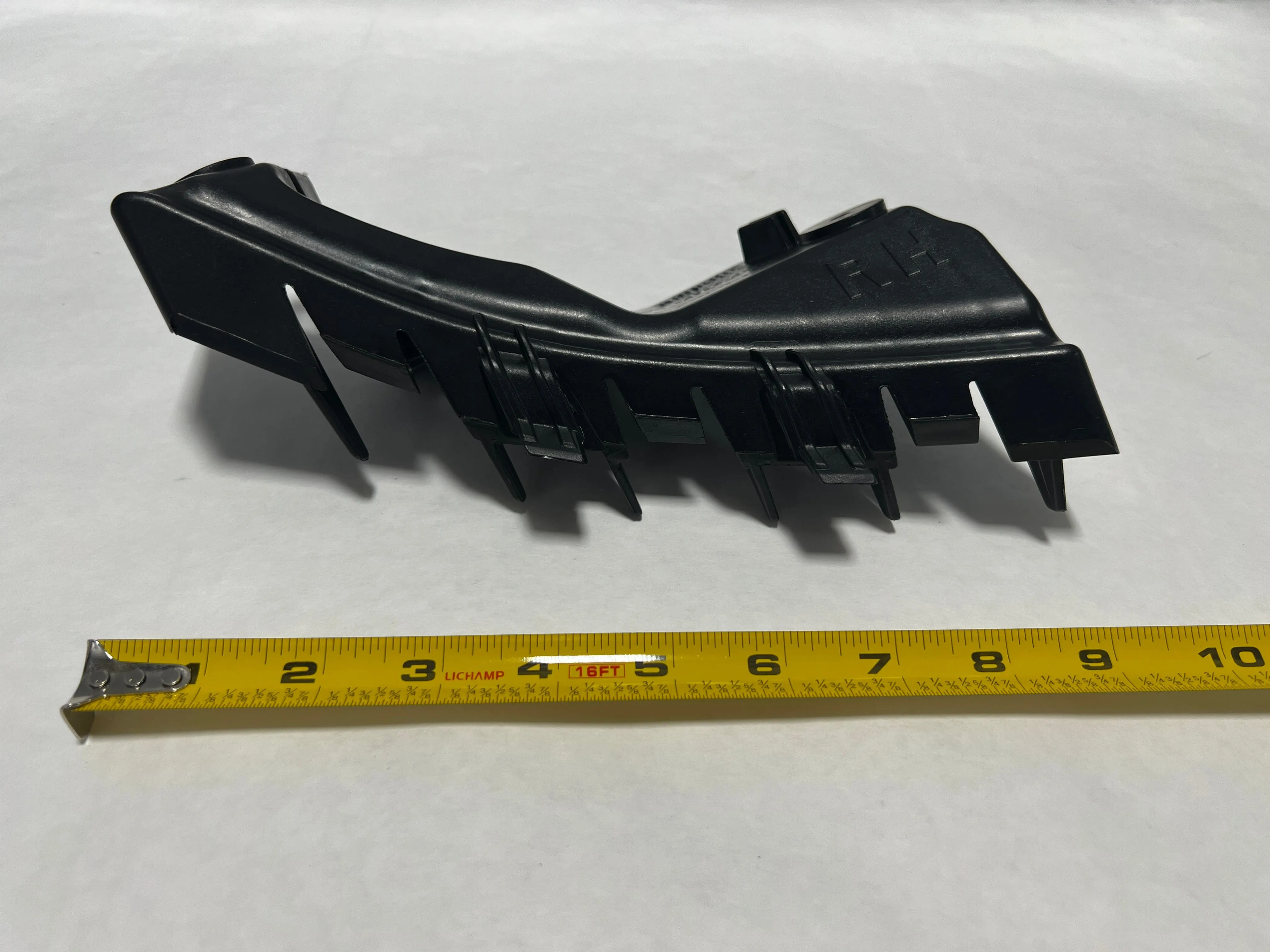 2014-2019 Kia Soul Passenger Side Front Bumper Upper Bracket