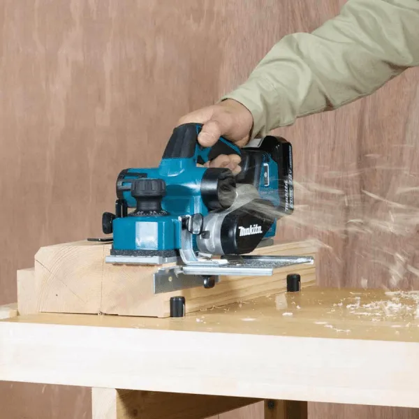 Makita DKP181Z 18V Cordless Brushless Planer (LXT-Series) [Bare]