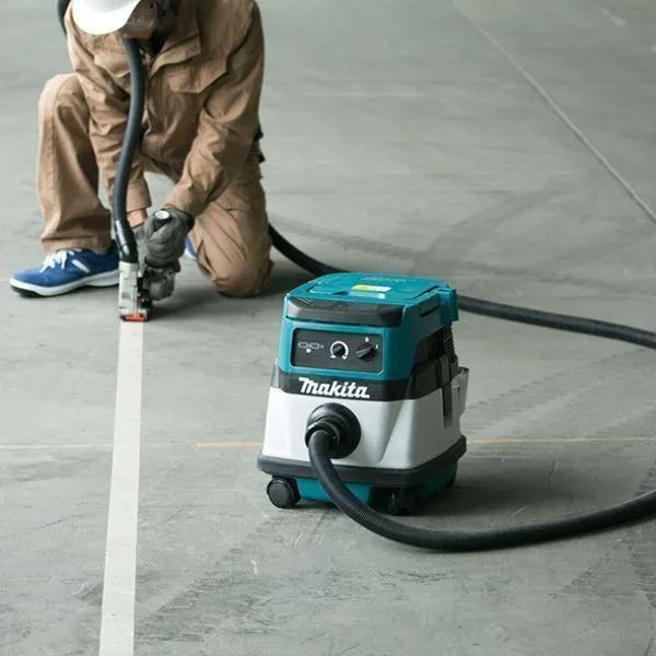 Makita DVC860LZ AC/DC (Corded/Cordless) 18V Vacuum Cleaner (LXT-Series)