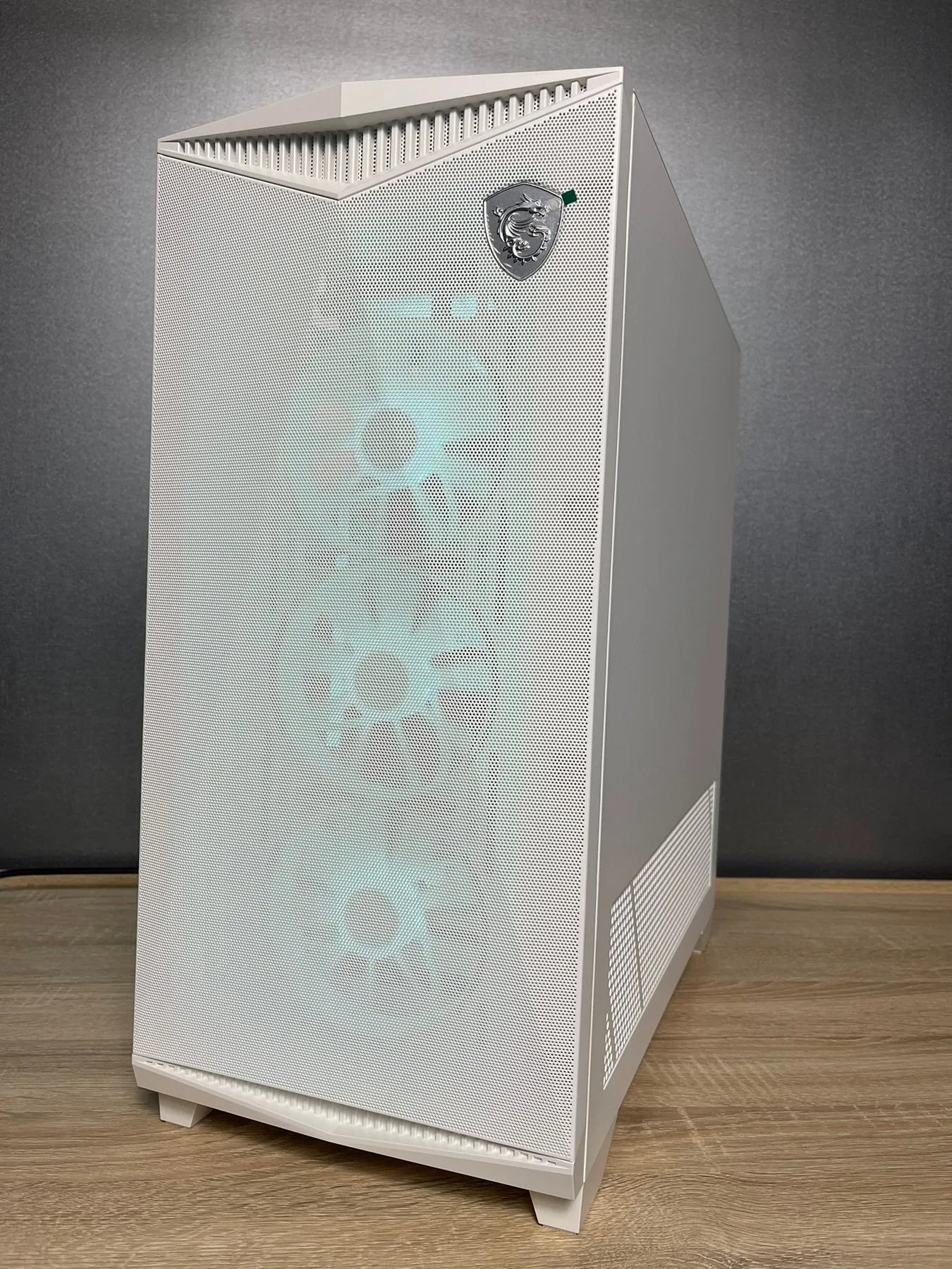 MSI PC Case MPG Gungnir 300R Airflow White