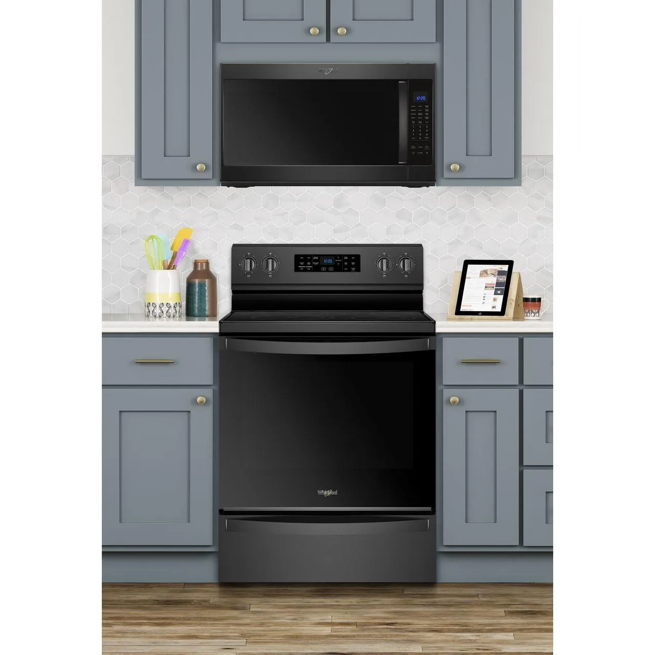 Whirlpool 30-inch Freestanding Electric Range with Frozen Bake™ Technology YWFE775H0HB